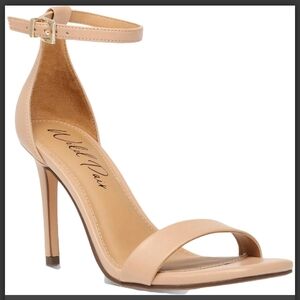 NWB Elegant Nude Ankle Strap Heels